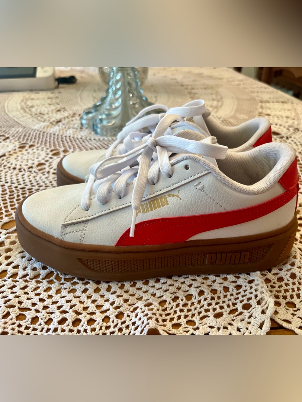 Puma White and Red Women's Sneakers with Gum Sole - Picture 4 of 9